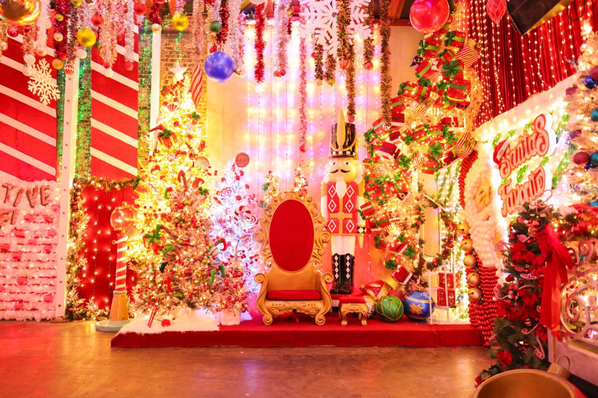 Frosty’s Christmas Bar