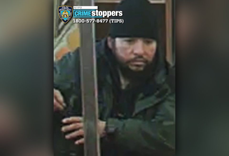 Woman, 65, bashed in head with laptop by stranger she chatted with on Manhattan subway train