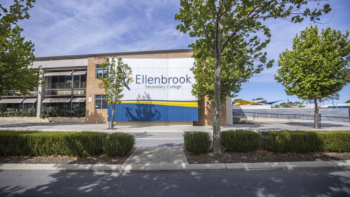 Ellenbrook Secondary College plunged into lockdown, student taken to hospital after violent altercation