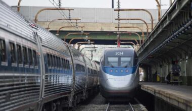 Downed wire in Hyde Park prompts long delays, cancellations on Amtrak