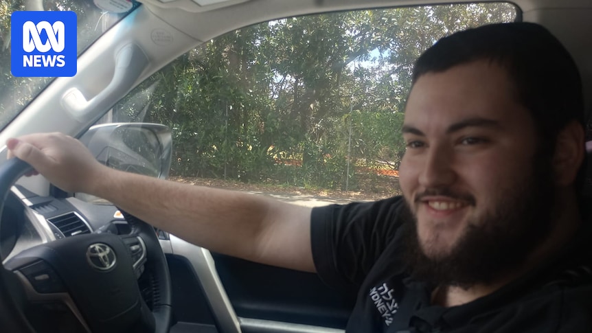 Prime minister should resign after failing to attend Bondi funerals, survivor's brother says