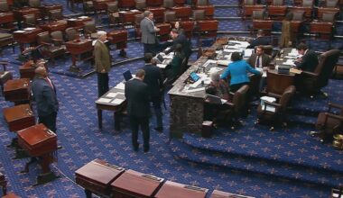 Houston mom battling cancer worries about costs after Senate blocks healthcare deal