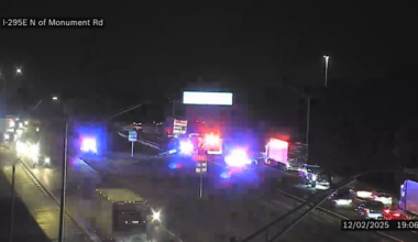 Crash blocks all northbound lanes on I-295 at Merrill Road in Arlington