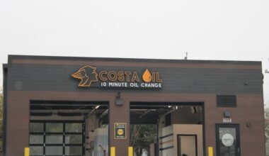 Costa Oil is now offering 10-minute oil changes and more near Live Oak. (Andrew Creelman/Community Impact)