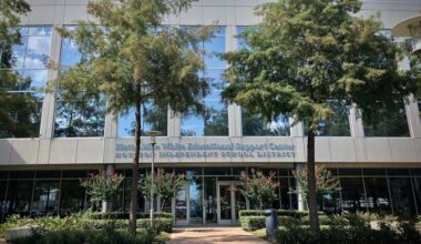 Houston ISD tabled a potential vote to end the graphic design programs at Heights, Kashmere and Northside high schools until the board's Jan. 15 meeting. (Community Impact staff)