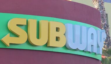 Search for suspect after armed robbery at Lincoln Park Subway – NBC 7 San Diego