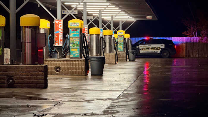 Man sustains life-threatening injuries after being stabbed in neck on South Side, SAPD says