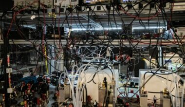 Federal government funds four quantum computer developers, aiming to keep them in Canada