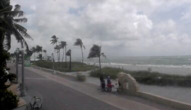 Dallas-Fort Worth might see some sunshine on Sunday. Will the coming week be cloudy?