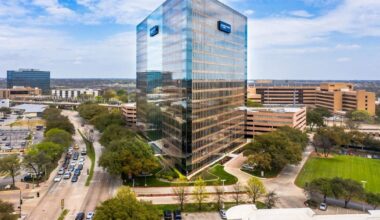 Dallas office tower sells for steep discount at $26.1 million, firm says