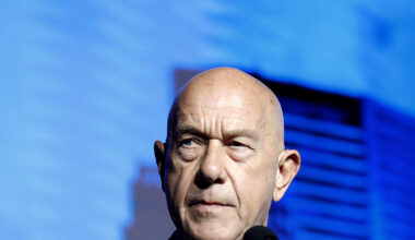 Editorial Excess: Local Paper Wants Mayor to Resist ICE | NewsRadio 740 KTRH