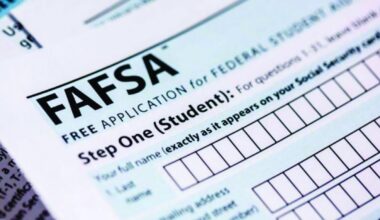 College aid form target of new initiative |