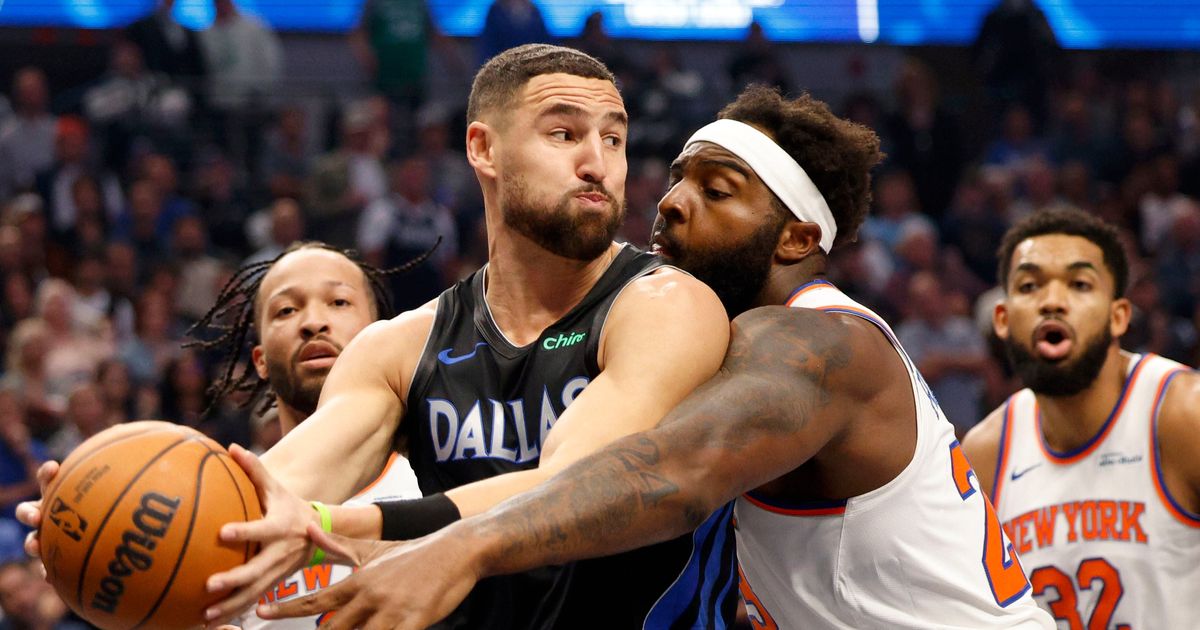 Klay Thompson is regaining his offensive rhythm when the Mavericks need it most