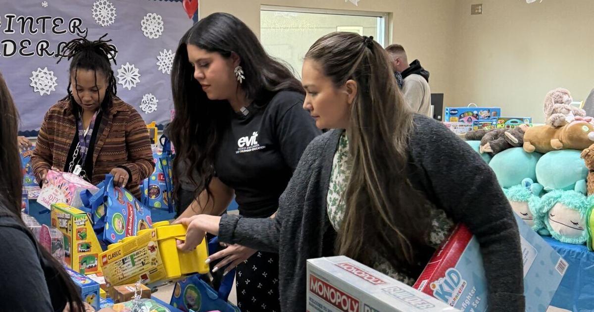 A Scottsdale 'toy story' |