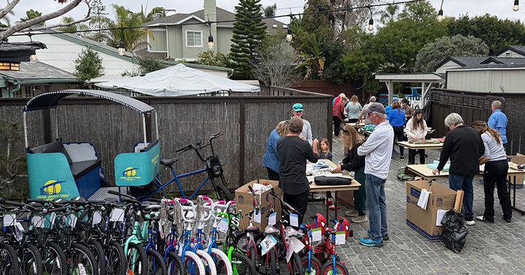 Pedal Beach Tours Turns Holiday Rides Into Christmas Miracles For South Bay Families | Coronado Island News