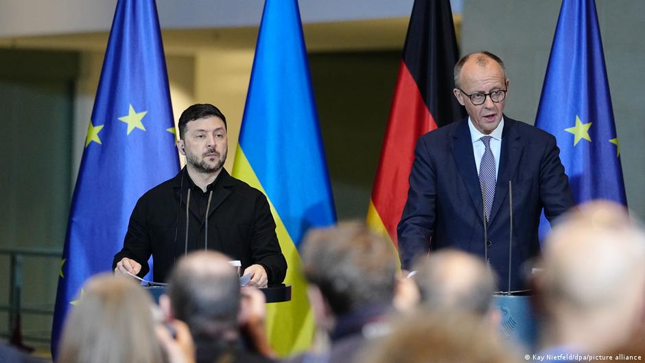 Ukraine-US talks 'real chance for peace process' — Germany – DW – 12/15/2025