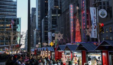 Snow Storm Disrupts Holiday Travel at New York City Airports
