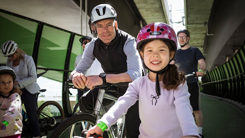 Melbourne's new cyclist-only path opens above Footscray Road