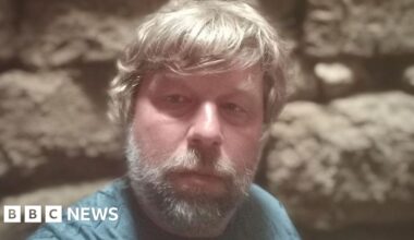 Should a top Russian archaeologist face trial for digging in occupied Crimea?