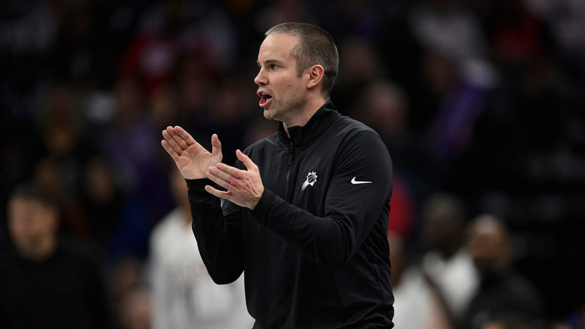 Phoenix Suns face Los Angeles Lakers for third time in December