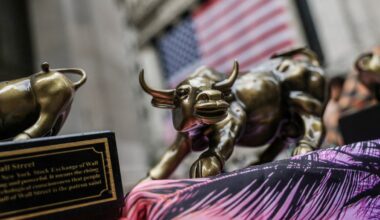 Why experts say the simplest investing strategy is still the best