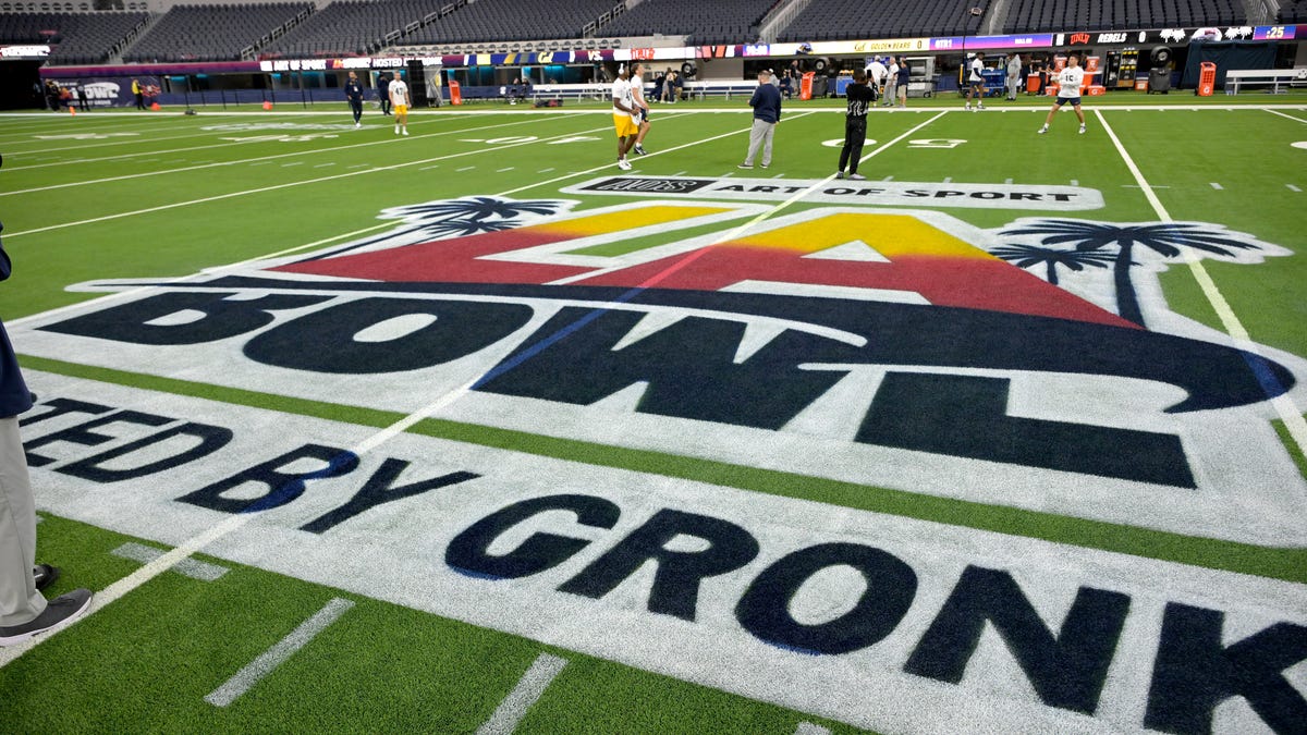 Where is the 2025 LA Bowl?