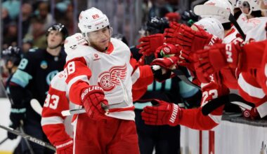 Patrick Kane scores No. 497 to lead Red Wings to 4-3 victory in Seattle