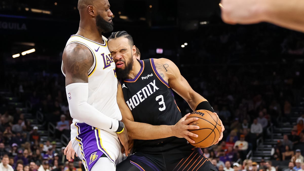 Phoenix Suns fall to Los Angeles Lakers in crazy finish, Brooks ejected