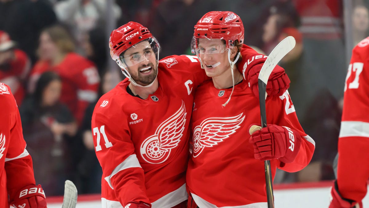 Larkin's OT goal sends Wings into break on high note