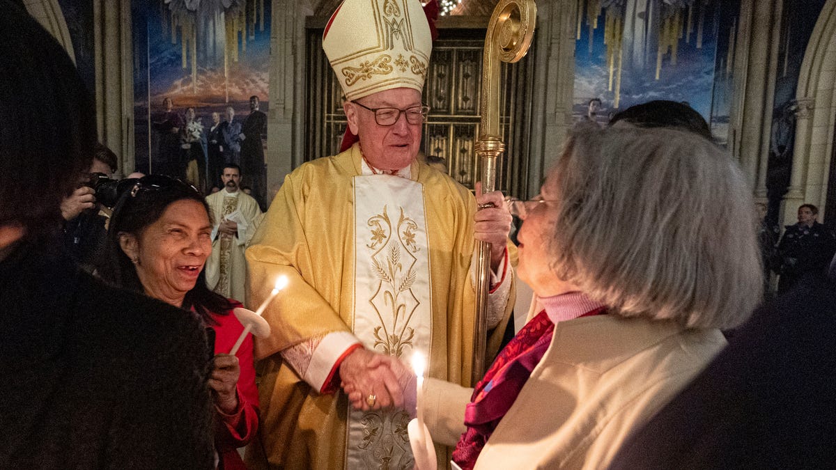 See outgoing Cardinal Timothy Dolan preside over Christmas Mass in NYC