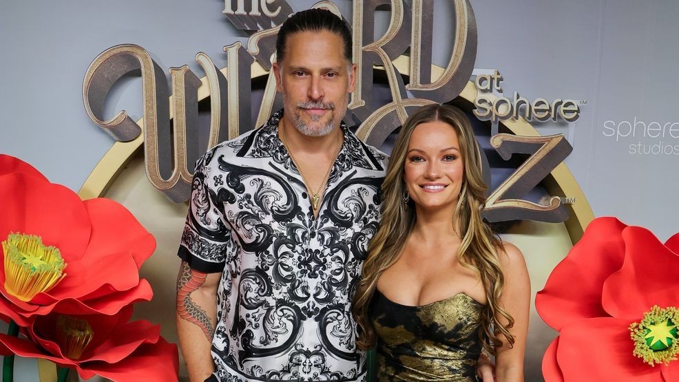 LAS VEGAS, NEVADA - AUGUST 28: Joe Manganiello (L) and Caitlin O'Connor attend the premiere of "The Wizard of Oz at Sphere" on August 28, 2025 in Las Vegas, Nevada. (Photo by Ethan Miller/Getty Images)