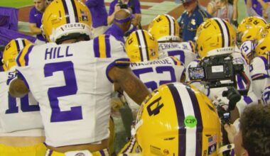 LSU football arrives in Houston ahead of Texas Bowl