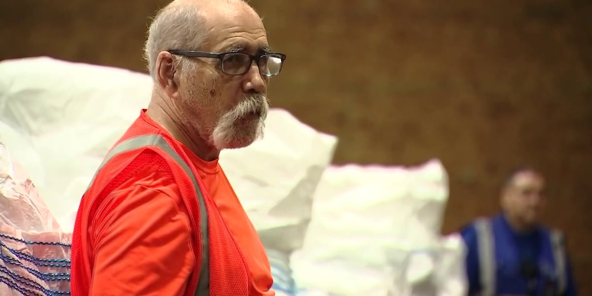 Goodwill employee celebrates 45 years of service at Phoenix facility