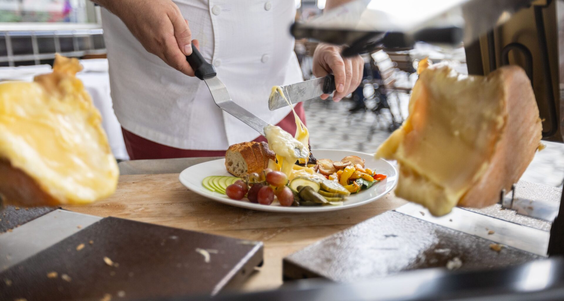 Weekend Food Bets: Melty Cheese and Pozole Heat