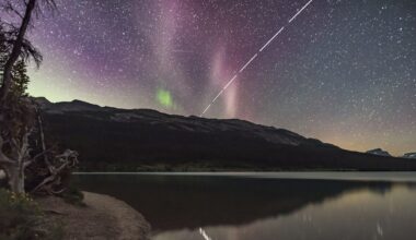 Santa's sleigh or the International Space Station? How to spot a bright Christmas flyby Dec. 24 and 25