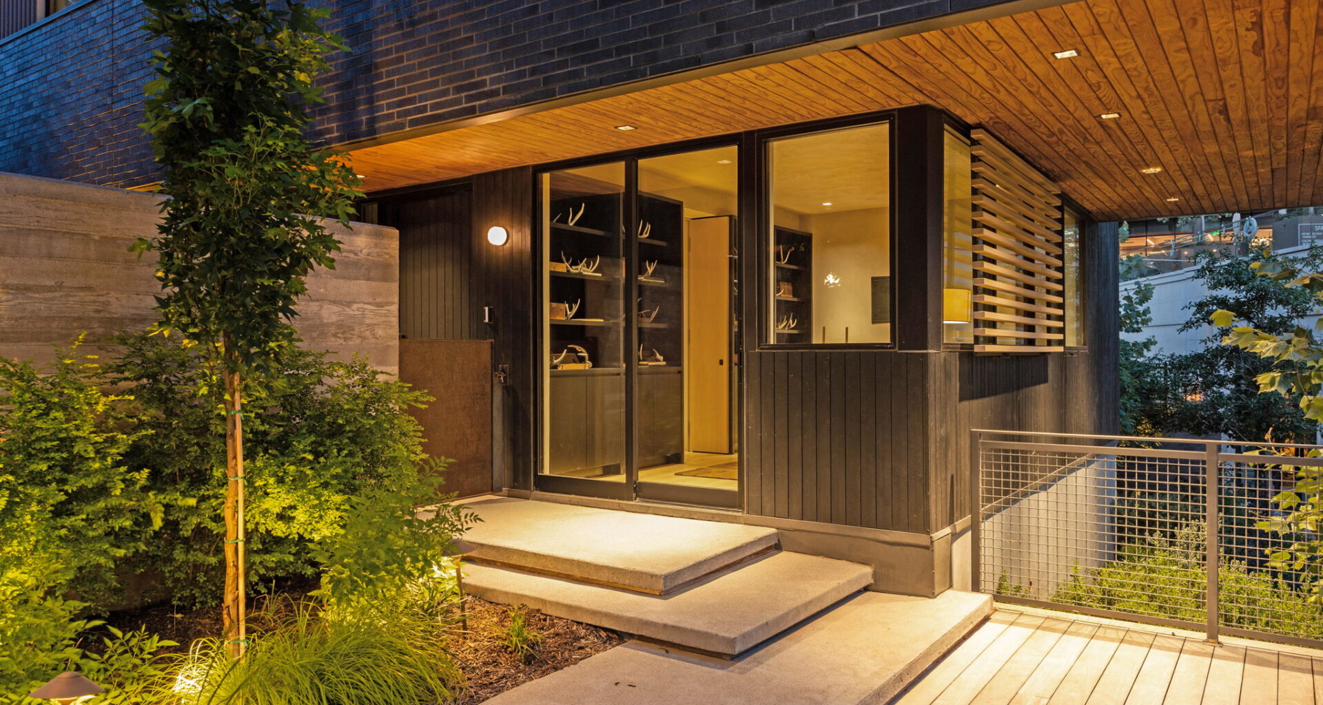 Dear Santa, Can You Put a Fort Worth Condo in Your Sleigh For Me?