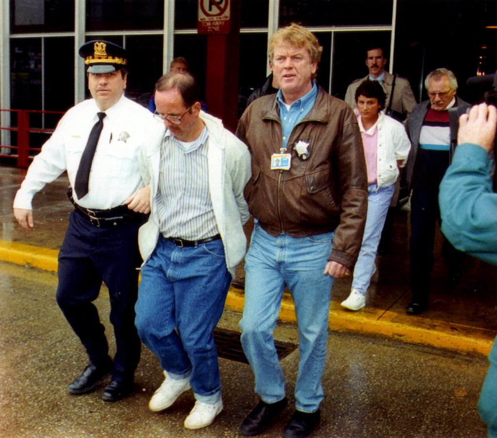 Parents arrested for leaving daughters 'home alone' while they took Mexico trip