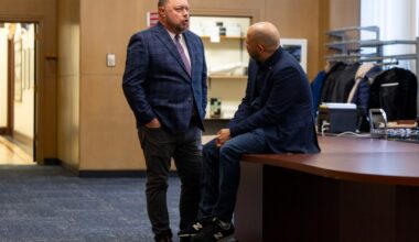 Chicago Zoning Committee meetings paused over chairperson squabble