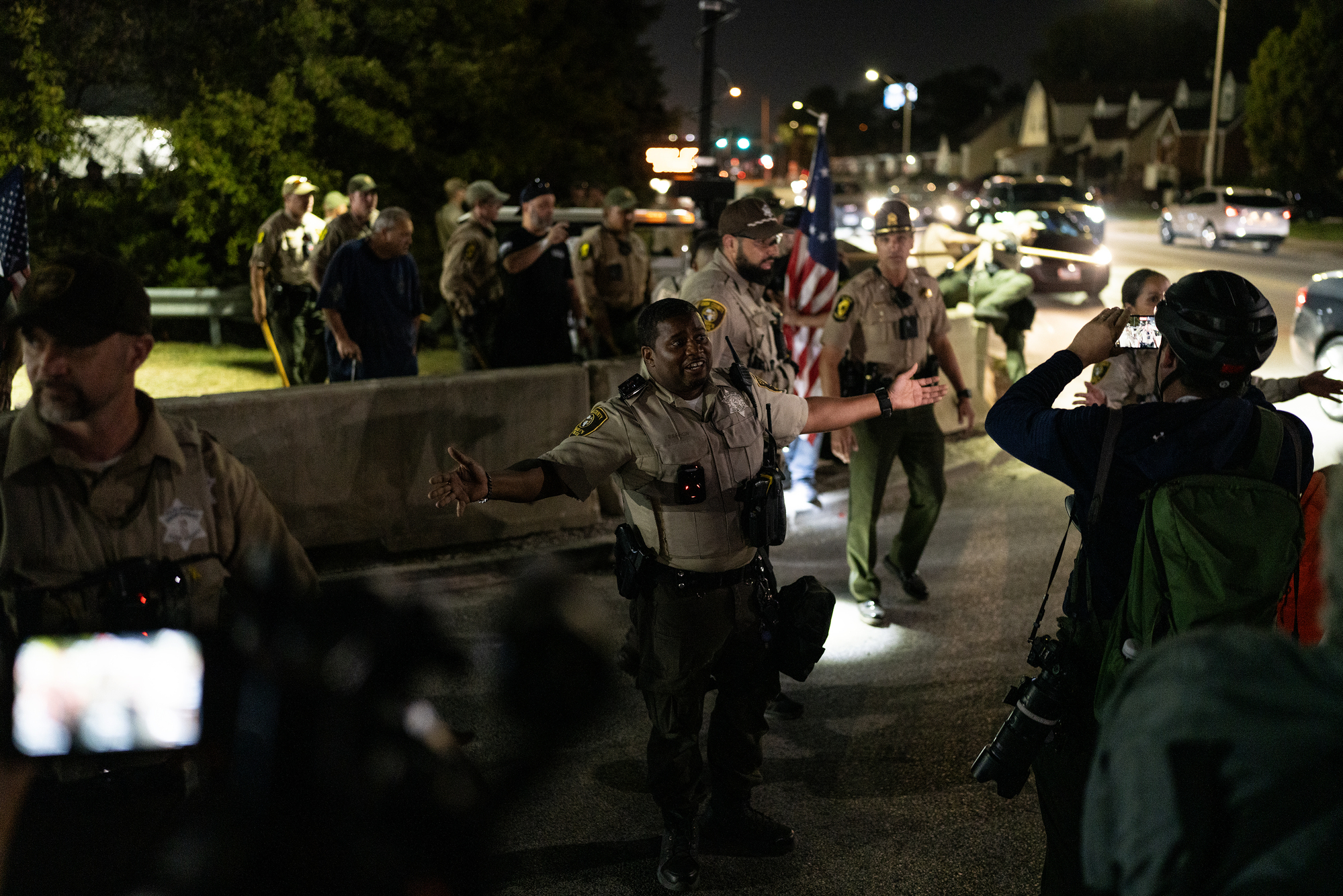 Illinois State Police and Cook County Sheriffs keep protesters from...