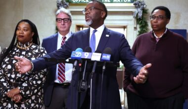 Sports betting lobby suing to block Chicago’s new online wagering tax