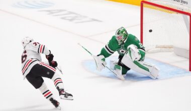 Chicago Blackhawks beat Dallas Stars 4-3 in shootout to end skid