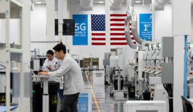 Economic anxiety has Texas manufacturers and retailers on edge