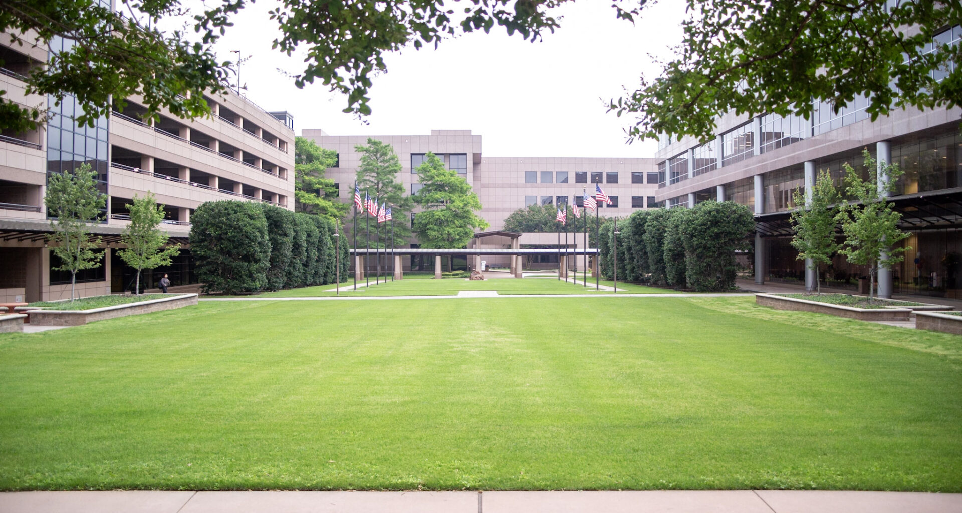 A Fort Worth company aided federal workers during government shutdown. How much financial aid was provided?