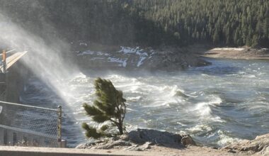 22,000 Boulder County customers without power amid planned shutoff, 90 mph wind gusts