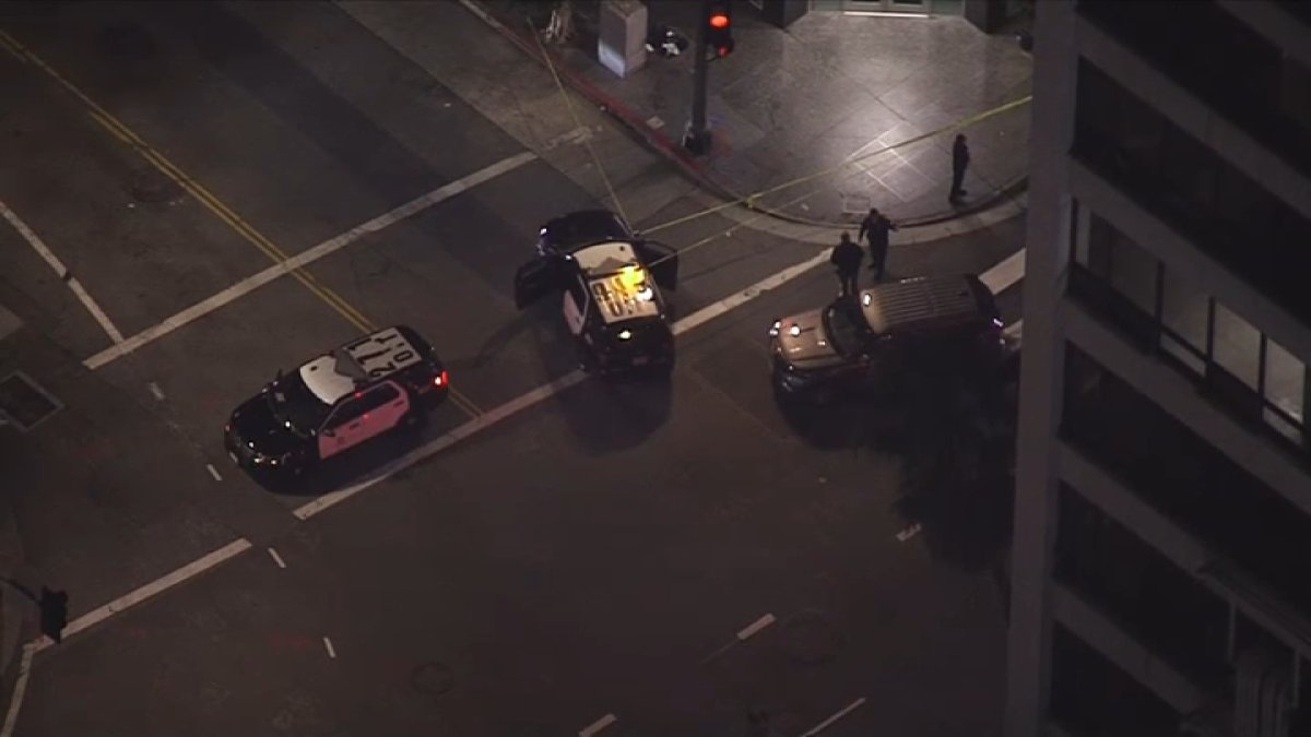Police investigate deadly stabbing in downtown LA – NBC Los Angeles