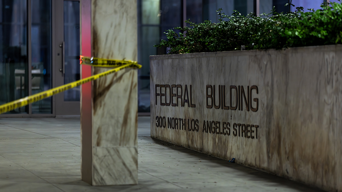 FBI investigating attempted firebombing at downtown LA federal building – NBC Los Angeles