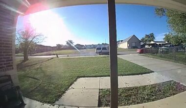 Porch pirate steals package moments after delivery – NBC 5 Dallas-Fort Worth