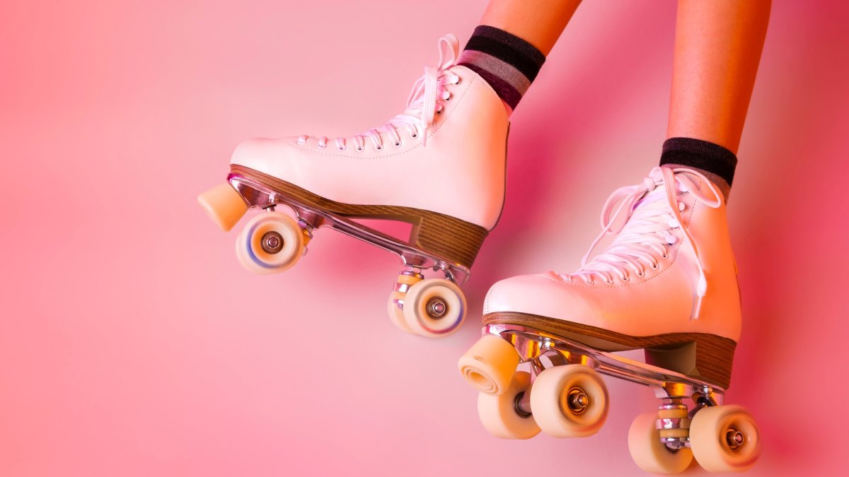 Skate to KPop Demon Hunters, David Bowie, and Bad Bunny at this Glendale rink – NBC Los Angeles