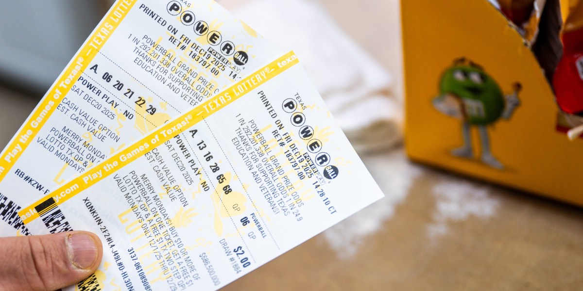 Financial experts warn future winner of the $1.7 billion Powerball