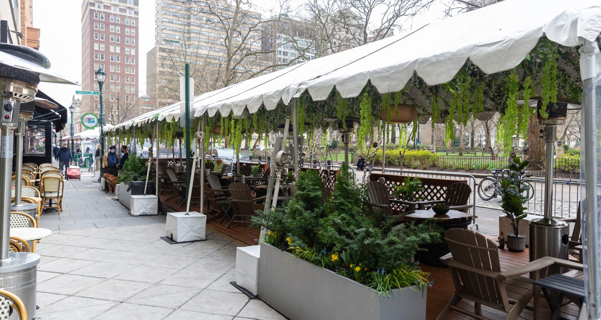 Outdoor dining tables in Rittenhouse Square